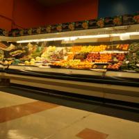 Food Barn - fruit aisle