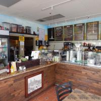Taqueria Doña Maria interior
